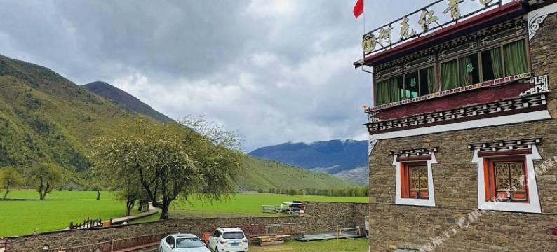 阿克仁青仓民宿(甲根坝店)图片