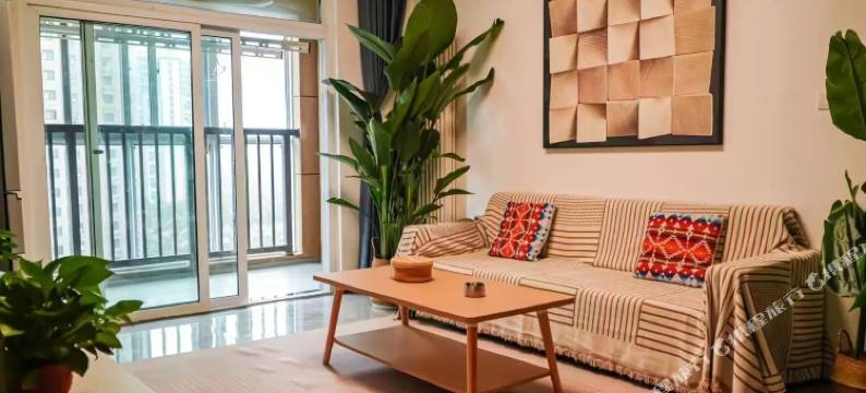 屋上月白民宿(郑州火车站二七广场店)图片