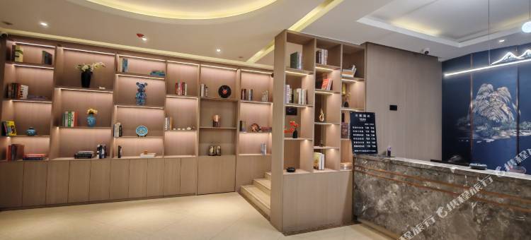 三和酒店(易俗河凤凰中路店)图片