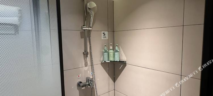 星都温泉假日酒店(芒市机场店)图片
