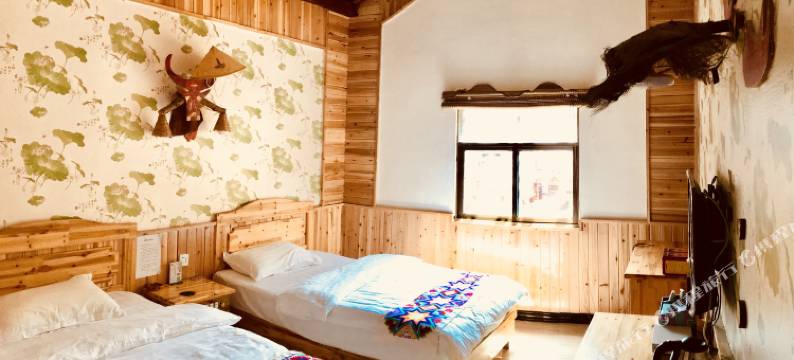 丘北云行雨施客栈图片