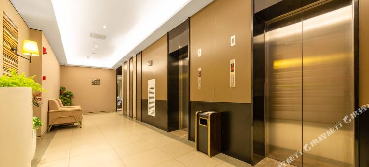 如家精选酒店(安顺黄果树大道新天地店)图片