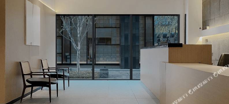 SFEEL设计师酒店(成都浣花溪公园店)图片