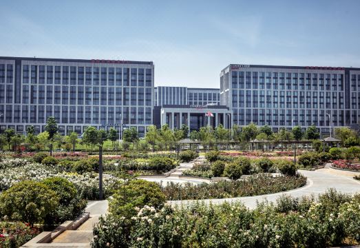 Courtyard by Marriott Zhengzhou Airport Hotel Overview