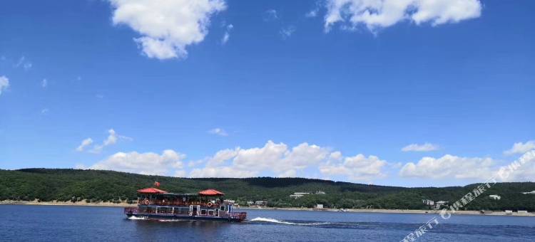 镜泊湖纳山纳湖度假酒店图片