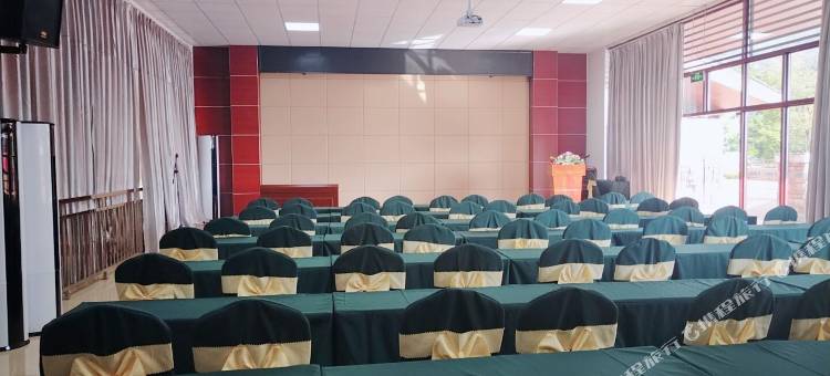 宁南凯地里拉温泉康养度假营地图片