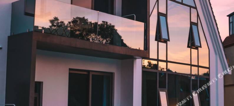 L HOUSE卢家泳池度假民宿(北海银滩度假区店)图片