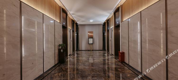 赣州恒瑞蓝湾大酒店(万象城店)图片