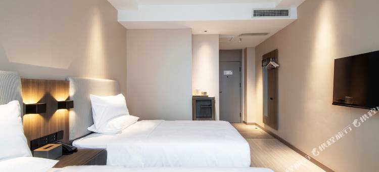 怡莱酒店(乐山嘉兴路美食街店)图片