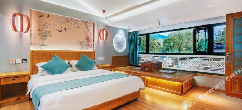 宏村芝兰幽梦倚湖景观民宿(宏村景区店)图片