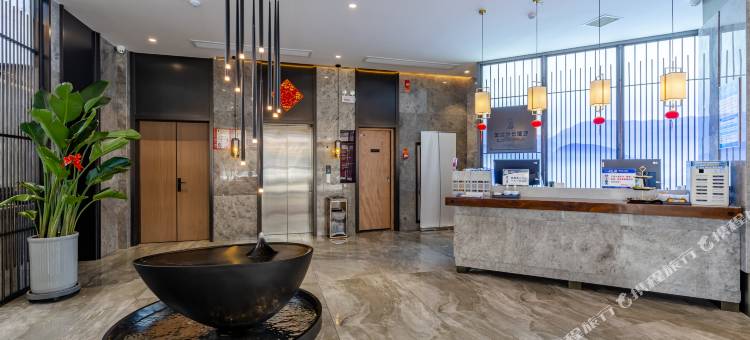 艺龙瑞云酒店(阜阳师范大学商厦时代广场店)图片