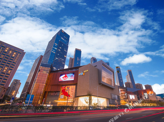 悦澜酒店公寓(青岛五四广场万象城店)