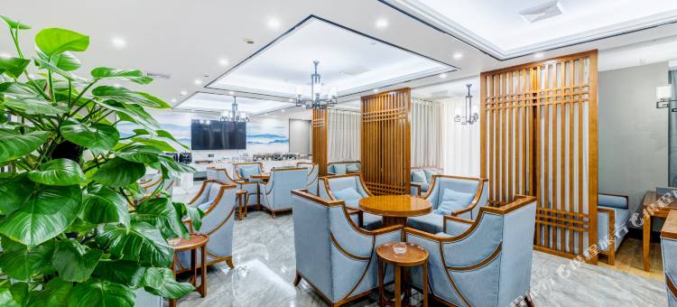 兰欧尚品酒店(自贡沿滩区龙湖公园店)图片