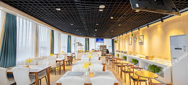 维也纳3好酒店(商丘高铁站万达广场店)图片