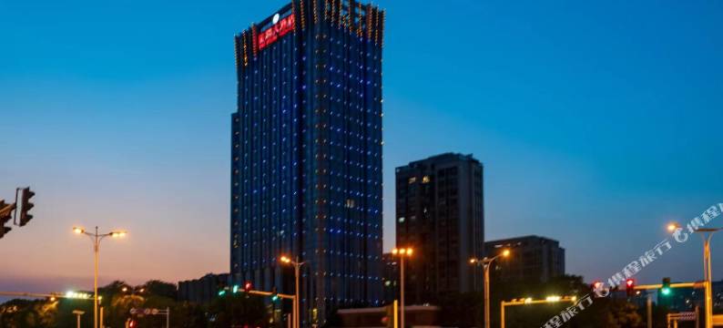 扬州泰润大酒店(万达广场江都火车站店)图片