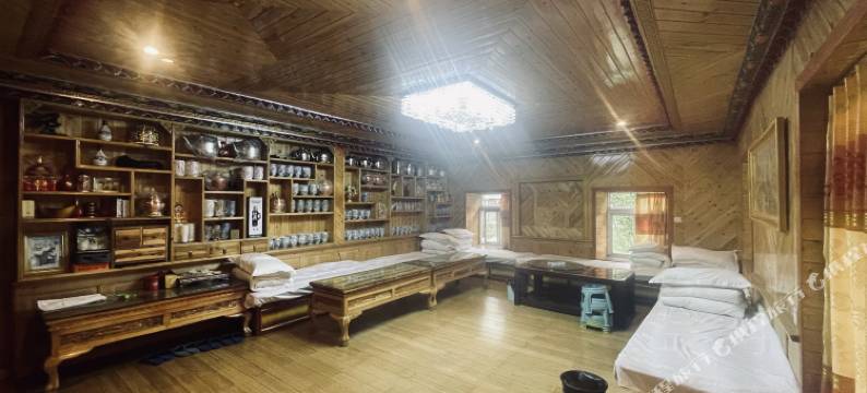 马尔康阿措客栈图片