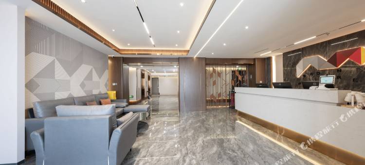 柏曼酒店(济南财富时代广场山东国际会展中心店)图片