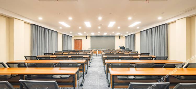 喆啡酒店(济南燕山立交山东财经大学店)图片