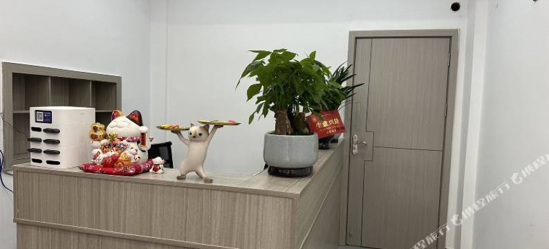 艺铂电竞酒店图片