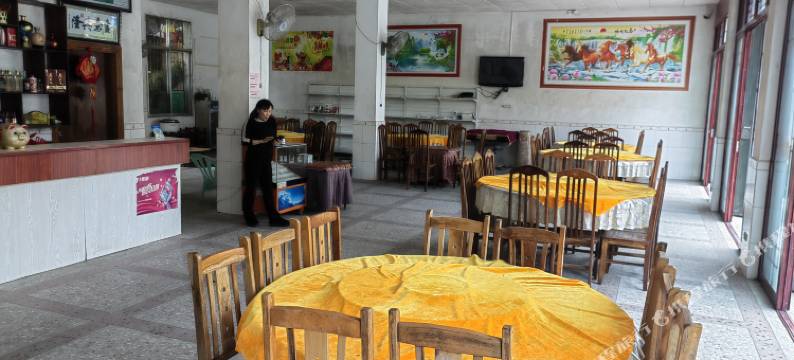 兴安猫岭饭店图片