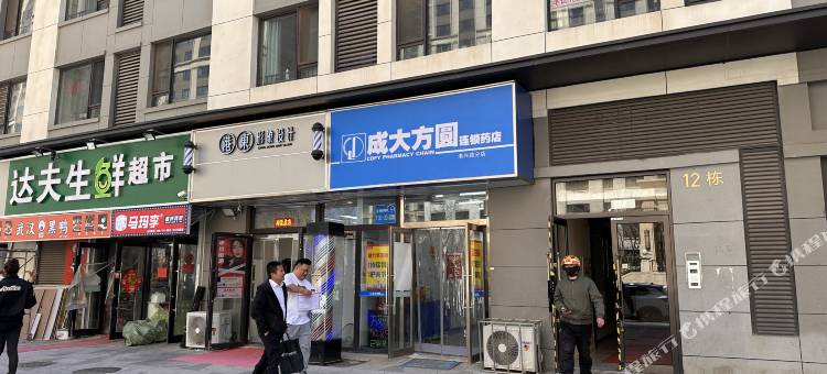 余月民宿(大连威尼斯水城港东五街店)图片