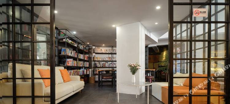 武陵源云野酒店(森林公园标志门店)图片