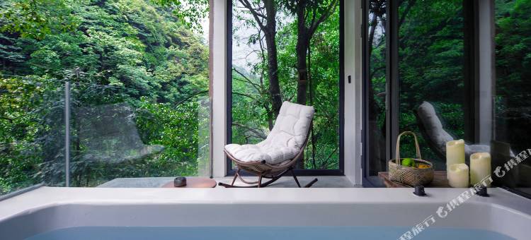 青城山溪窗闲临溪森氧私汤villa民宿图片
