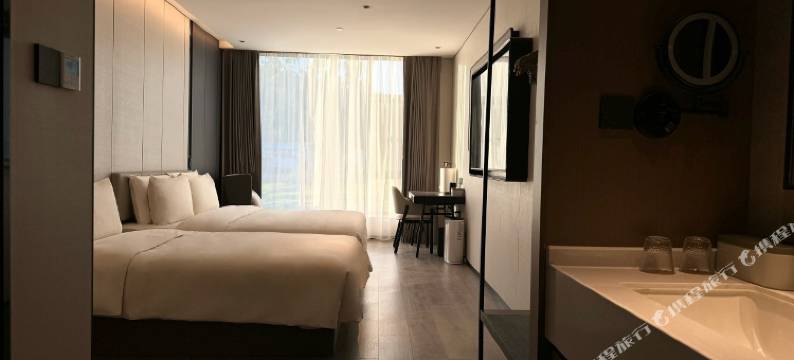 可可托海清澄白山民宿图片