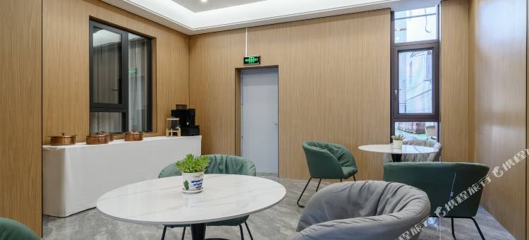 中江江滩酒店(魁山玄武公园店)图片