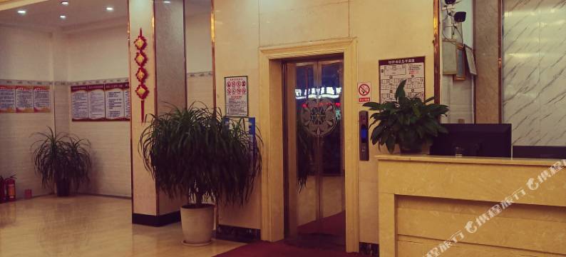 英德怡轩酒店(桥头镇店)图片