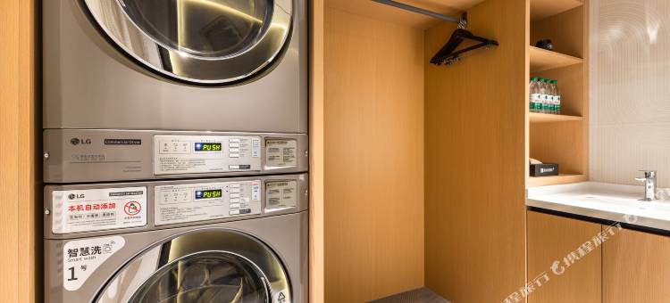 爱电竞酒店(长春重庆路人民广场店)图片