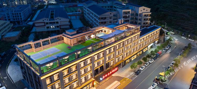 潇湘云梦国际大酒店(凤凰古城景区沱江店)图片
