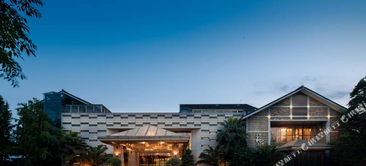 中堰国际酒店(都江堰高铁站店)图片