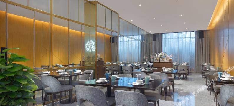 沐澌汀酒店(广州空港大道龙归金铂广场店)图片