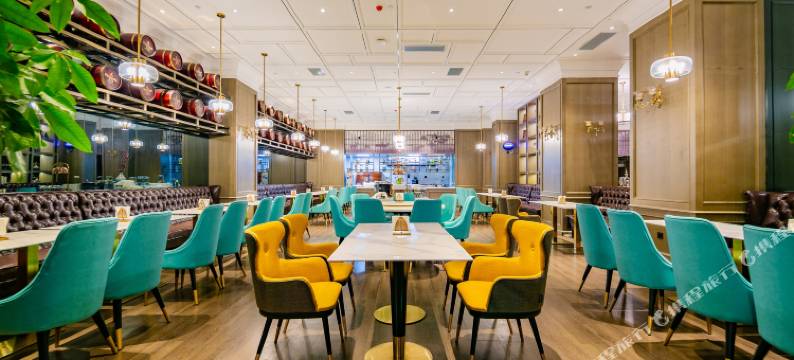 西安巴塞罗奥仕登酒店(明城墙长乐门地铁站店)图片