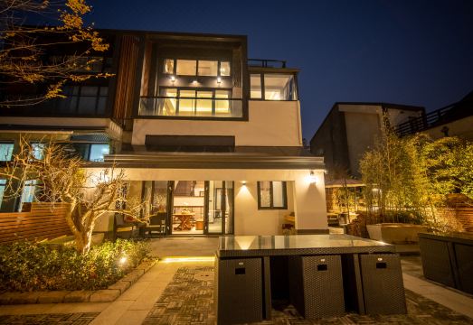 Banshe Boutique Guesthouse (Zhujiajiao Ancient Town Branch 2)Hotel Overview