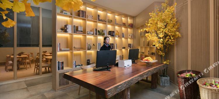 阜阳茉莉·东院民风酒店(阜阳市中心和华千百意购物中心店)图片