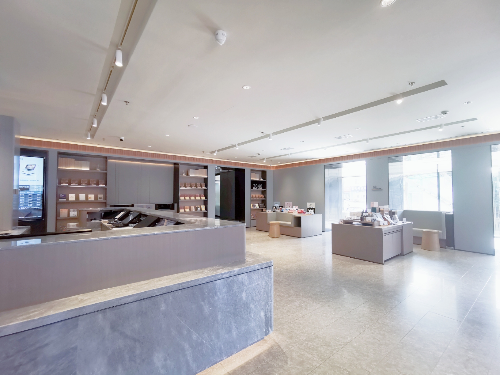 JI Hotel (Tonghua Railway Station Square) Over view