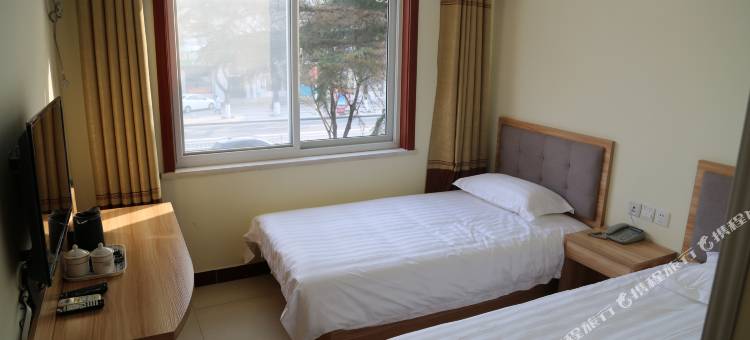 派柏云酒店(肥城新城路店)图片