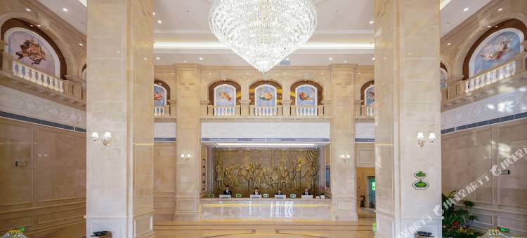 维也纳国际酒店(长沙周南中学秀峰山地铁站店)图片