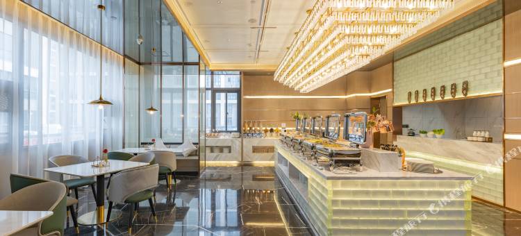 昆山长江北路宝裕广场亚朵酒店图片