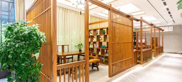 拾光·涵舍酒店(义乌火车站机场店)图片