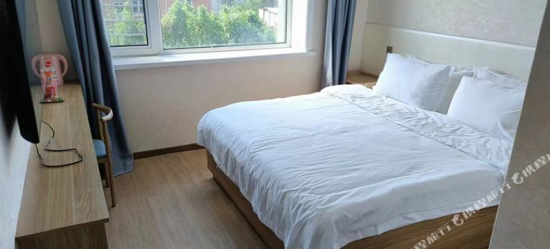 萝北沐年之夏宾馆图片