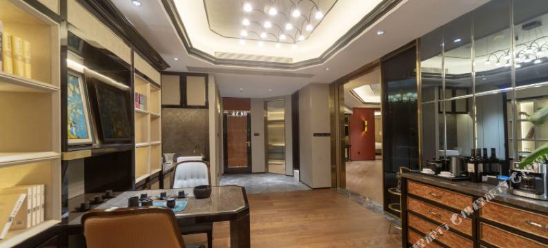 河南盛世民航国际酒店(金水路燕庄地铁站店)图片