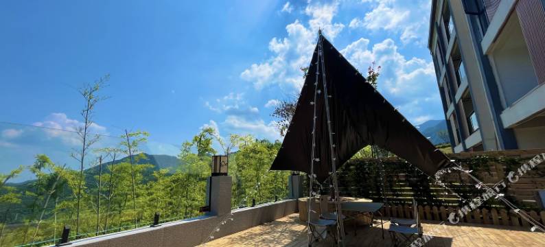 安吉·吾云家日出度假美宿(云上草原度假村店)图片