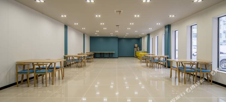 灰鲸智能酒店(蠡县政府店)图片