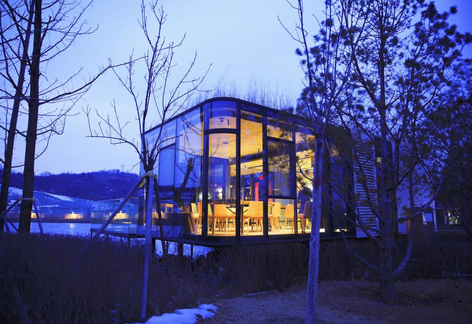 REZEN EARTH HOUSE(Taiyuan XiShan Forest Park) over view