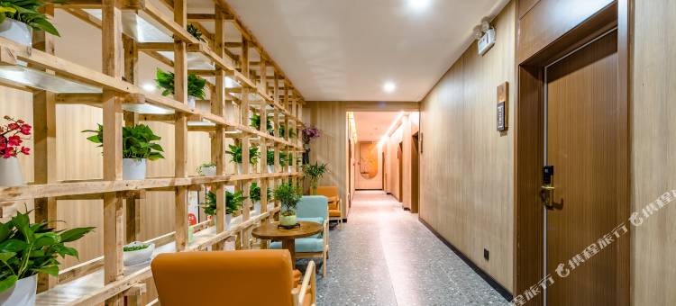 花筑·颐和俪舍民宿(宁津县德百广场店)图片