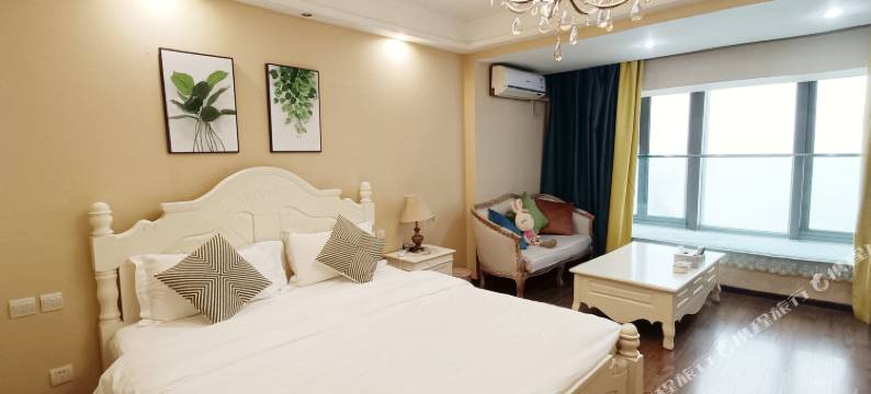 重庆星屿江畔江景公寓(南滨路烟雨公园店)图片