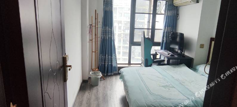 捷豹电竞民宿(湖北工业大学店)图片